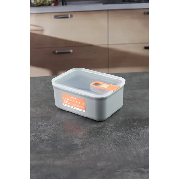 Контейнер пластиковый с крышкой Perfect Seal, 820 мл, Neoflam